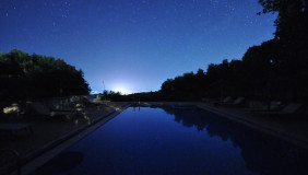 1352Poolinthenight10a25mb_pool